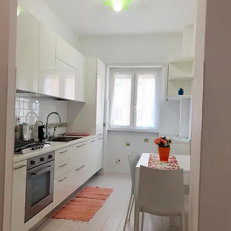 Vimercati 45 Appartamento Roma